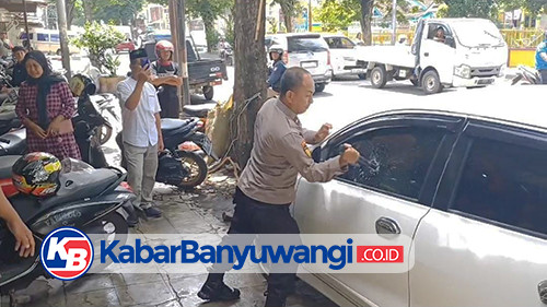 Detik-detik Aksi Heroik Polisi Banyuwangi Selamatkan Balita Terjebak dalam Mobil