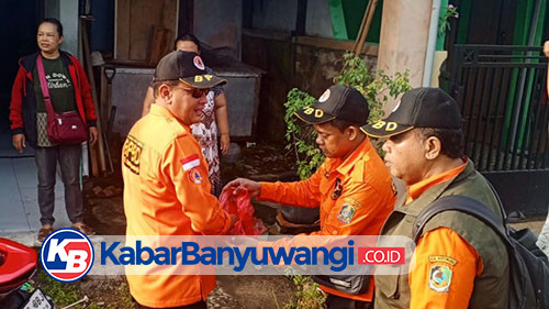 BPBD Bagikan Nasi Bungkus dan Sedot Banjir yang Rendam Permukiman Warga Banyuwangi