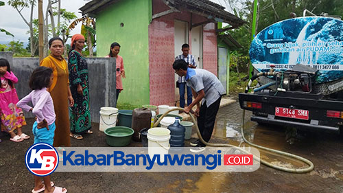 Warga Tiga Kelurahan Korban Banjir di Banyuwangi Dapat Suplai Air Bersih
