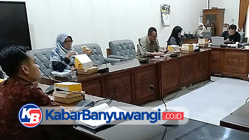 Gabungan Komisi I dan II DPRD Banyuwangi Bahas Raperda RTRW Tahun 2023 - 2043