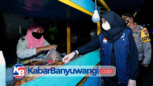 Selain Siapkan Bantuan Uang, Banyuwangi Gerakkan PNS Borong Warung/PKL Selama PPKM Darurat