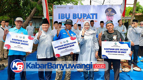 https://kabarbanyuwangi.co.id/asset/foto_berita/Bantuan_kapal_nelayan.jpg