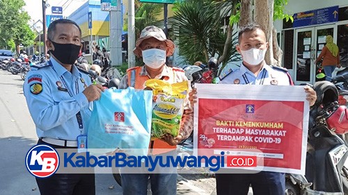 Lapas Banyuwangi Salurkan Paket Sembako Bantu Warga Terdampak Pandemi