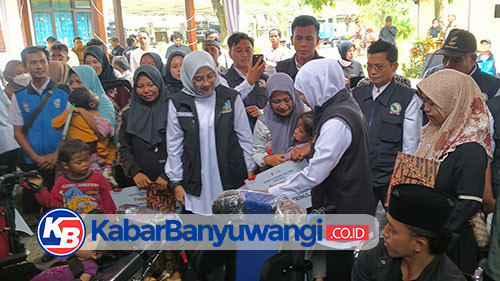 Berkah Ramadan, Gubernur Khofifah Salurkan Berbagai Bansos dan Tali Asih untuk Warga Banyuwangi