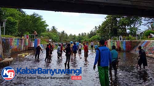Antisipasi Banjir, DPU Pengairan Bersih-Bersih Sungai dan Keruk Sedimen