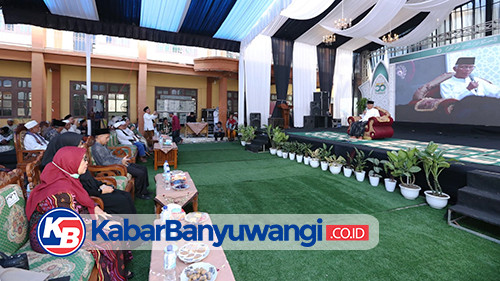 Hadiri Haul, Bupati Ipuk Ajak Teladani Perjuangan KH. Askandar