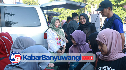 https://kabarbanyuwangi.co.id/asset/foto_berita/CFD_ngurus_KTP.jpg