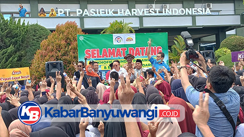 https://kabarbanyuwangi.co.id/asset/foto_berita/Cagub_jatim_Khofifah.jpg