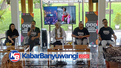 Manggung di Pantai Boom Marina Banyuwangi, Denny Caknan Siap Tampil All Out