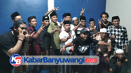 https://kabarbanyuwangi.co.id/asset/foto_berita/Cawabup_Ali_Ruchi_bersama_warga_Muncar.jpg