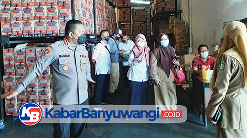 Polisi Turun Tangan Awasi Pasokan Minyak Goreng di Banyuwangi