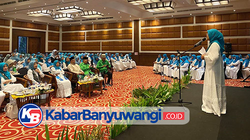 Ketua Umum HMT Lantik Pengurus Cabang dan Anak Cabang Harakah Majelis Taklim se-Banyuwangi