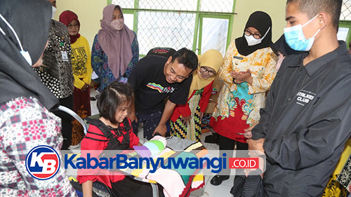 Hari Anak, Bupati Ipuk Peringatinya Bareng Anak-Anak Disabilitas