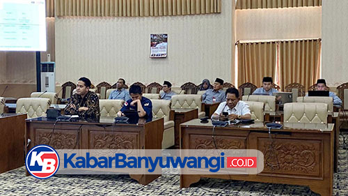 https://kabarbanyuwangi.co.id/asset/foto_berita/Eksekutif_Ajukan_Raperda.jpg