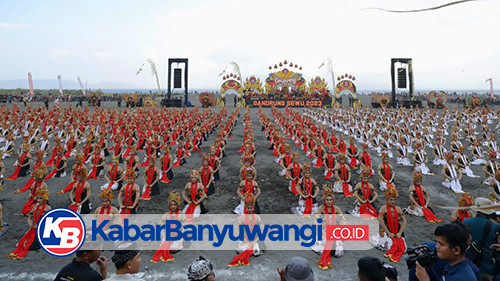 Yuk, Nonton Atraksi Kolosal Gandrung Sewu Akhir Pekan Ini di Pantai Marina Boom