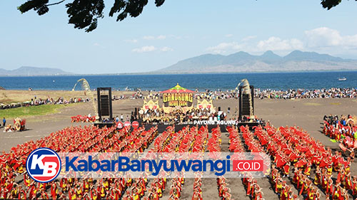 https://kabarbanyuwangi.co.id/asset/foto_berita/Gandrung_sewu_dok.jpg