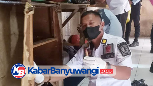 Cegah Gangguan Kamtib, Petugas Lapas Banyuwangi Geledah Blok Hunian Napi