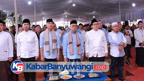 Janjikan Dana Abadi Pesantren, Prabowo-Gibran Didukung Ribuan Kiai Kampung se-Banyuwangi