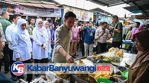 https://kabarbanyuwangi.co.id/asset/foto_berita/Gibran_di_pasar_Rogojampi.jpg