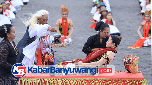 https://kabarbanyuwangi.co.id/asset/foto_berita/Gladi_bersih_meras_gandrung.jpg