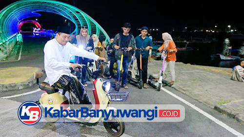 Malam Mingguan di Pantai Marina Boom, Cabup Gus Makki: Pilkada Harus Dibuat Indah, Semua Sudah Tertulis
