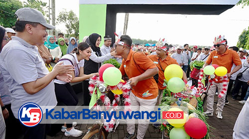 Putri Indonesia 2025 Bersama Bupati Ipuk dan Ribuan Insan Kesehatan Banyuwangi Parade Gaya Hidup Sehat