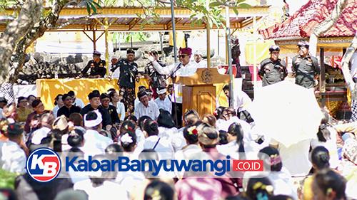 Hadiri Hari Raya Kuningan, Wabup Mujiono Ajak Umat Hindu Bahu Membahu Bangun Banyuwangi