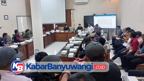 Komisi IV DPRD Banyuwangi Fasilitasi Pertemuan Kelompok Tani dengan PT BSI