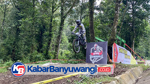 Rider Internasional Turut Adu Skill di Banyuwangi Ijen Geopark Downhill 2024