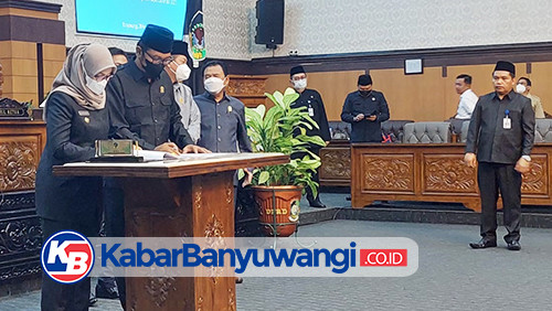 Raperda APBD Banyuwangi 2023 Disahkan, Bupati Ipuk: Terima Kasih Dewan