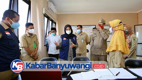 Keliling Puskesmas, Bupati Ipuk Minta Perkuat Tracing Tekan Penyebaran Covid-19