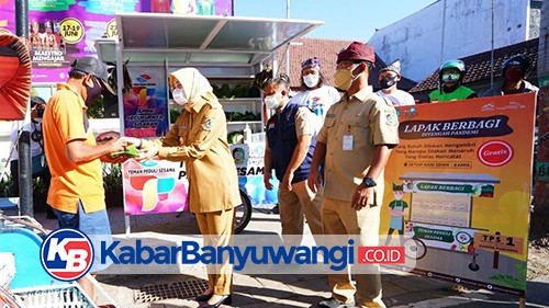 Lapak Teman Peduli Sesama, Soliditas Warga Banyuwangi Saling Bantu Dampak Covid-19
