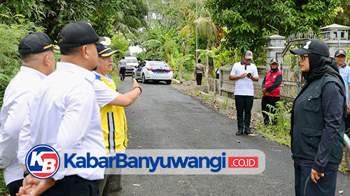 Bupati Ipuk Tanjau Progres Pembangunan dan Perbaikan 100 Ruas Jalan di Muncar