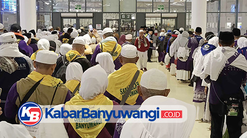 https://kabarbanyuwangi.co.id/asset/foto_berita/Jamaah_haji_pulang.jpg