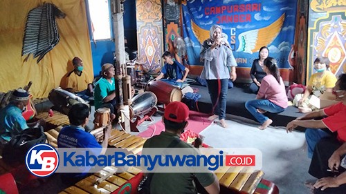 Berbekal Cinta Kesenian Banyuwangi, di Rantauan Mendirikan Campursari Janger