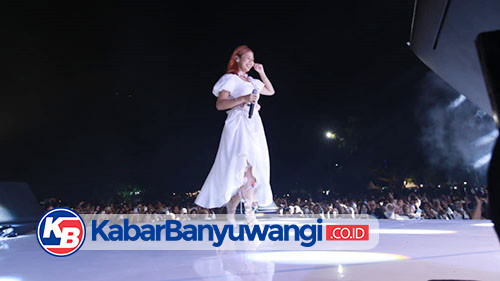 Hadirkan Nadin Amizah, Banyuwangi Beach Jazz Festival 2023 Pukau Ribuan Sobat Sorai  