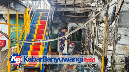 https://kabarbanyuwangi.co.id/asset/foto_berita/KMP_Bontang_terbakar.jpg