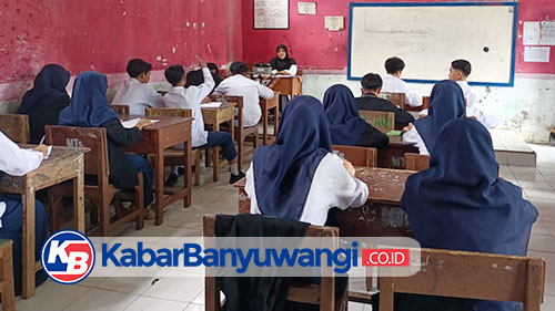 https://kabarbanyuwangi.co.id/asset/foto_berita/Kekurangan_guru.jpg