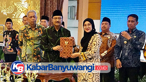 Penuhi Syarat Kelayakan, Bupati Ipuk dan Menteri Sosial Teken MoU Pelaksanaan Sekolah Rakyat