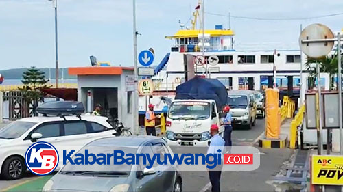 Jelang Nataru Bersamaan Libur Sekolah, Arus Penyeberangan Ketapang Mulai Ramai