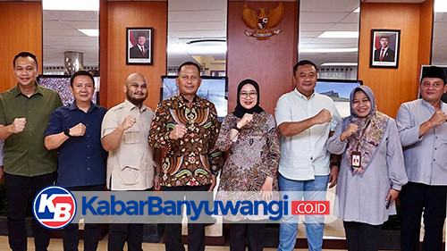 Bertemu Bupati Ipuk, Kopassus Dukung Pengembangan Budidaya Jagung di Banyuwangi