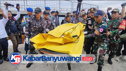 Tim SAR Gabungan Temukan Satu Jenazah Diduga Korban KMP Tunu Pratama Jaya di Selat Bali