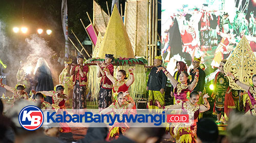 Melihat Pelangi Tradisi dan Budaya Banyuwangi dalam Festival Kuwung "Peningset Cinde Sutro"