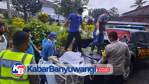 Vario Tergelincir Disambar Truk, Pria Kalibaru Tewas di Tempat