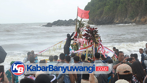 Petik Laut Lampon, Ritual Turun-temurun di Banyuwangi sebagai Ungkapan Syukur Nelayan