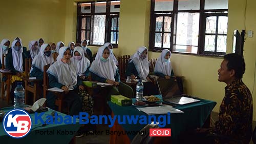 Mahasiswa Tadris Bahasa Indonesia, Diminta Jadi Pioner Berbahasa yang Baik dan Benar