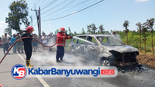 Diduga Korsleting Listrik, Mobil Xenia Terbakar di Jalan Raya Jajag-Gambiran