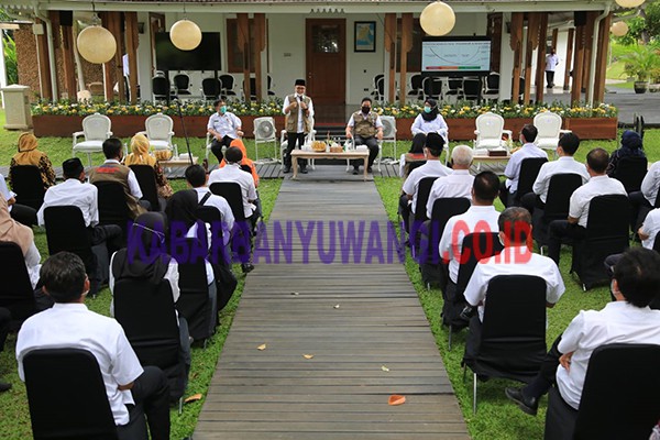 Sambut New Normal, Bupati Banyuwangi Minta Masukan Dokter sampai Perawat