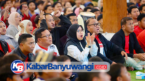 https://kabarbanyuwangi.co.id/asset/foto_berita/Nobar_timnas_di_pendopo.jpg