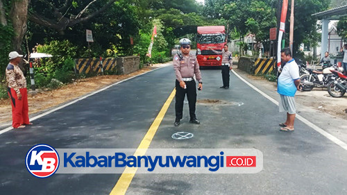 Pengendara Motor Tewas Bertabrakan dengan Truk di Utara Jembatan Timbang Banyuwangi